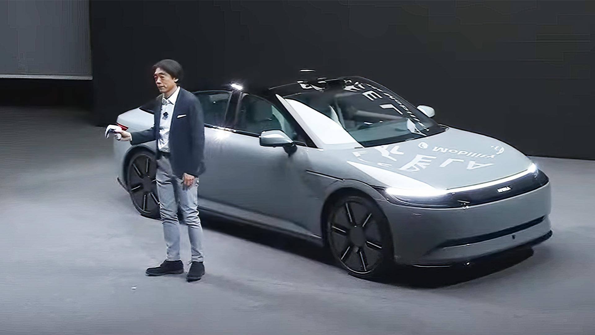 هدایت خودرو برقی سونی به صحنه CES 2024 با کنترلر دوال‌سنس