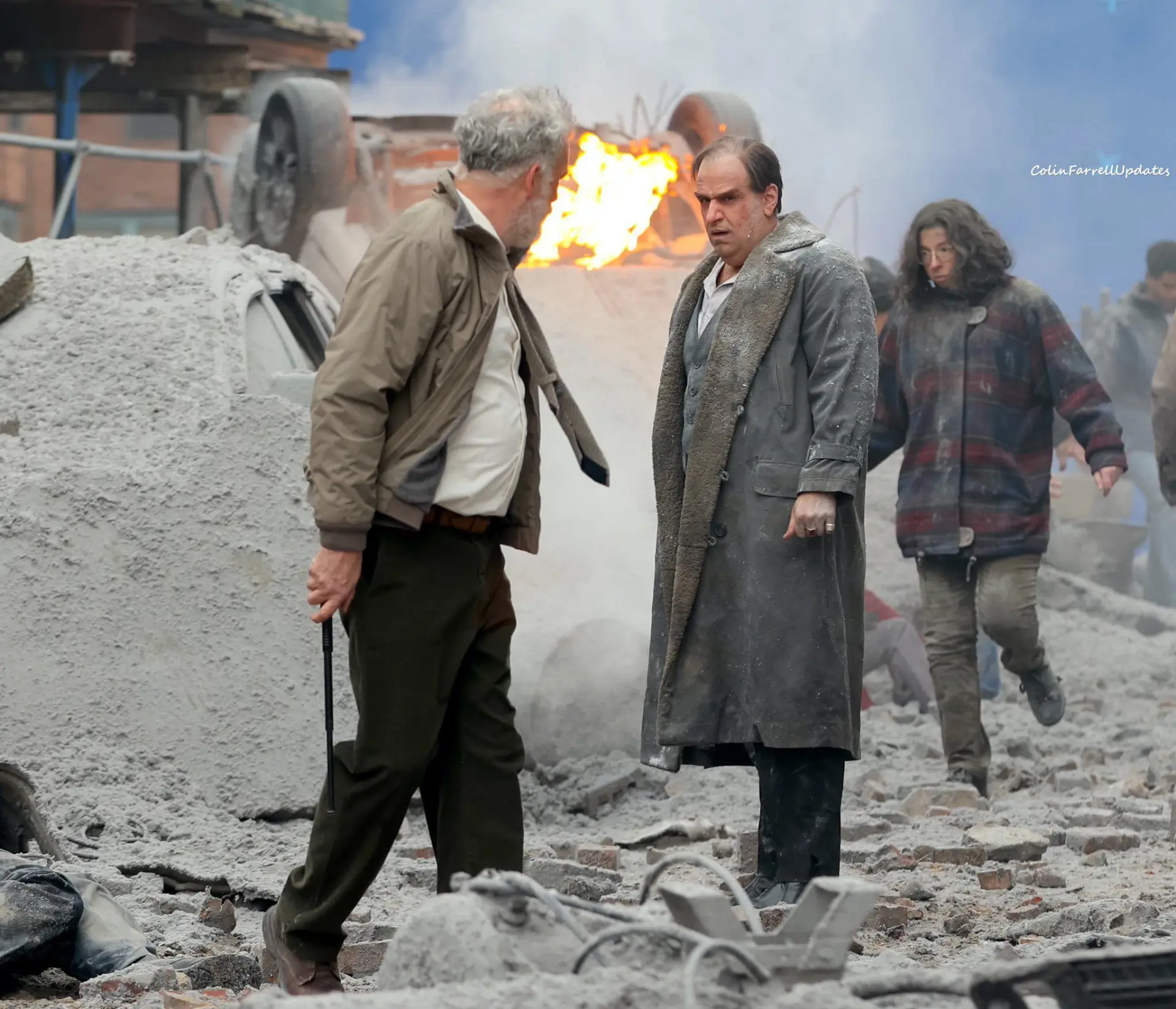 2024-2-penguin-colin-farrell-gets-a-comic-accurate-upgrade-in-latest-set-photos-08