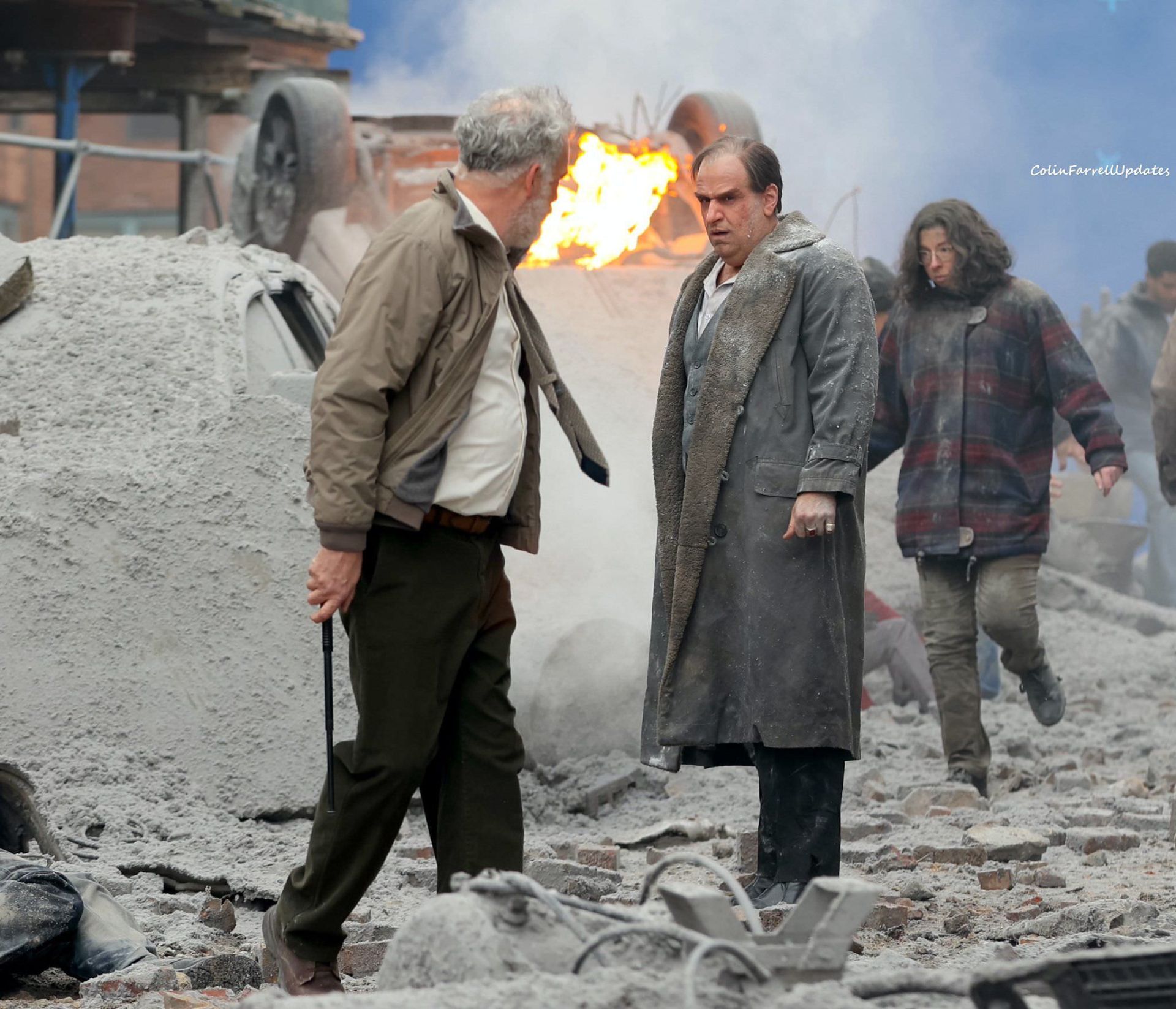 2024-2-penguin-colin-farrell-gets-a-comic-accurate-upgrade-in-latest-set-photos-08