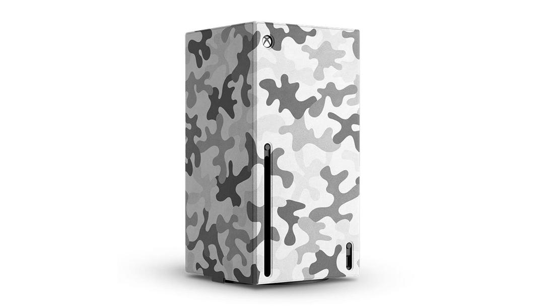برچسب جدید ایکس باکس سری ایکس طرح ارتشی سفید و خاکستری با نام Arctic Camo