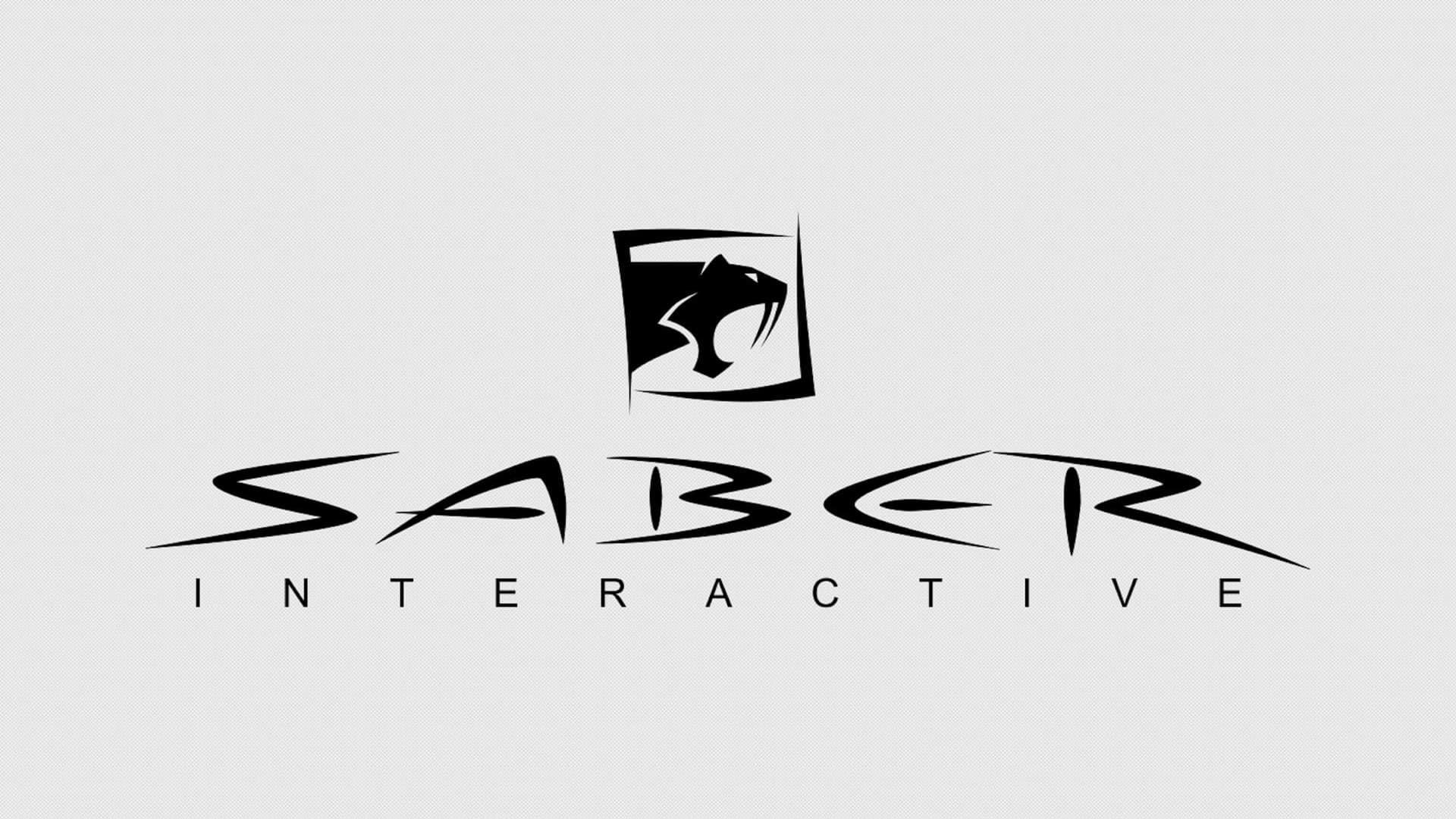 لوگوی سیبر اینتراکتیو / Saber Interactive در زمینه روشن