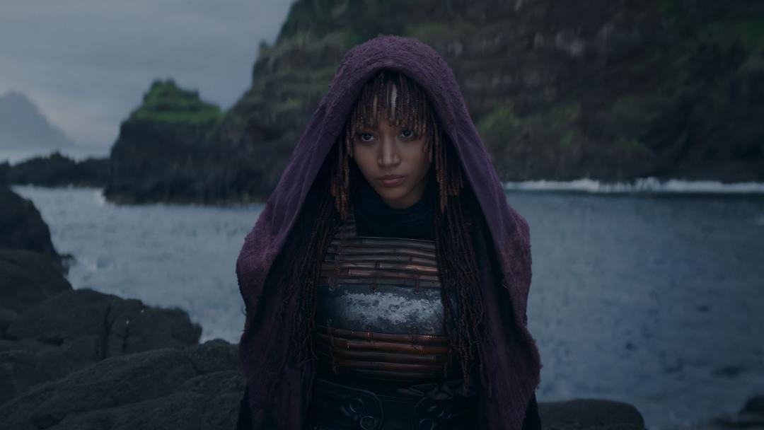 2024-3-the-acolyte-sith-padwan-front-of-the-lake