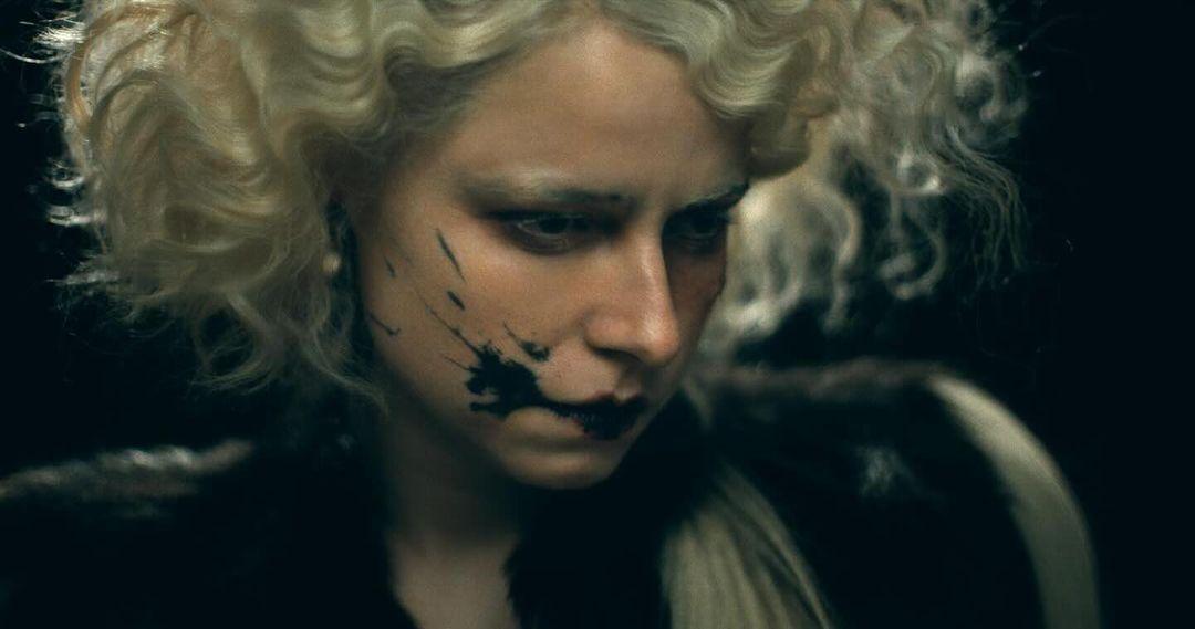 جسی باکلی در فیلم The Bride