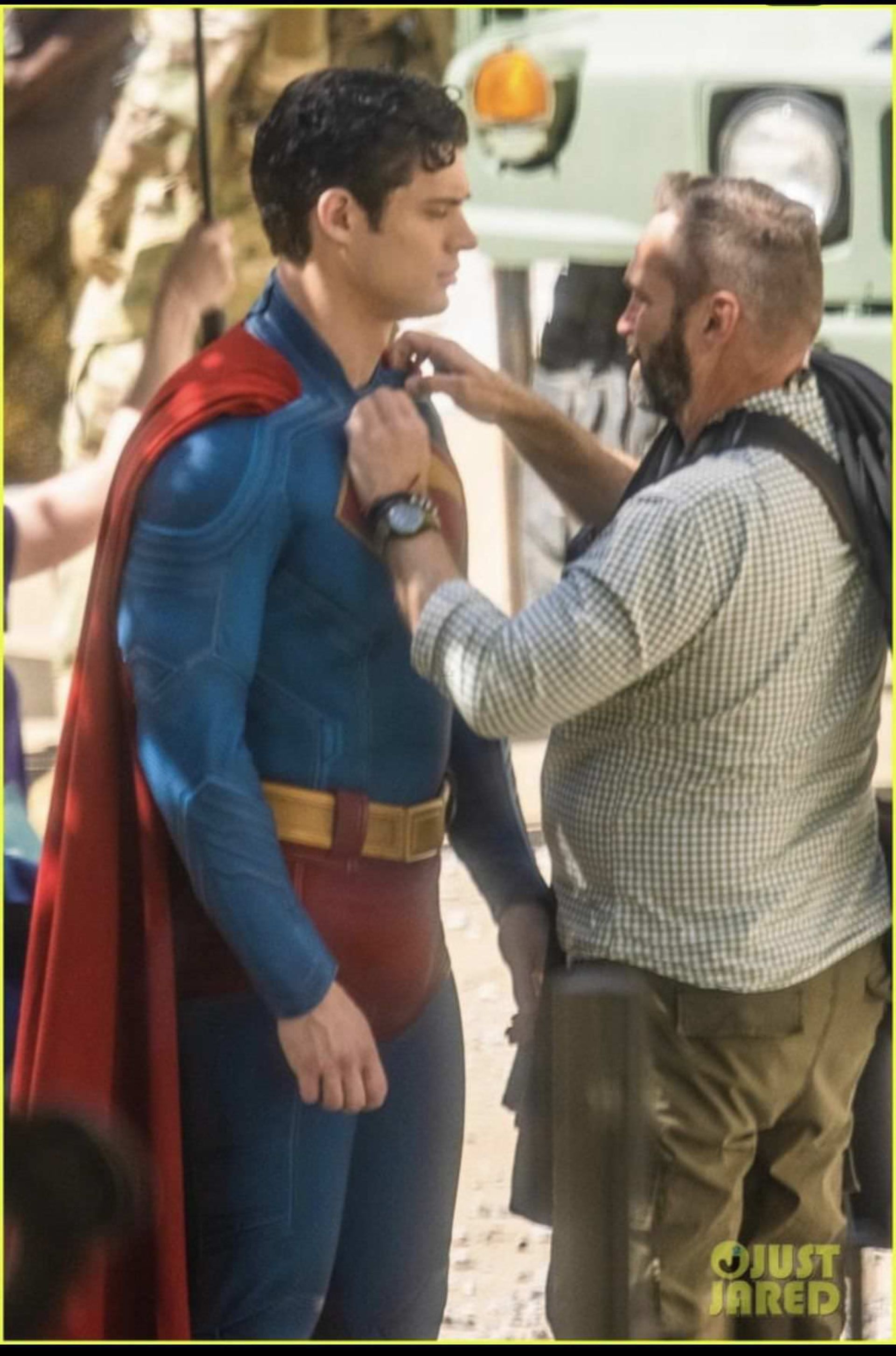 2024-6-superman-set-photos-reveal-first-look-look-at-man-of-steels-suit-trunks-and-edi-gathegis-mister-terrific-09