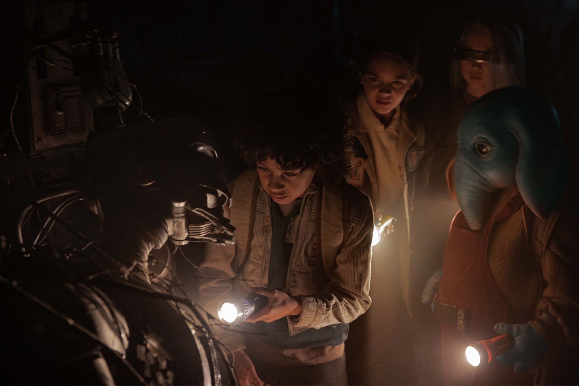 2024-7-star-wars-skeleton-photos-revealed-04