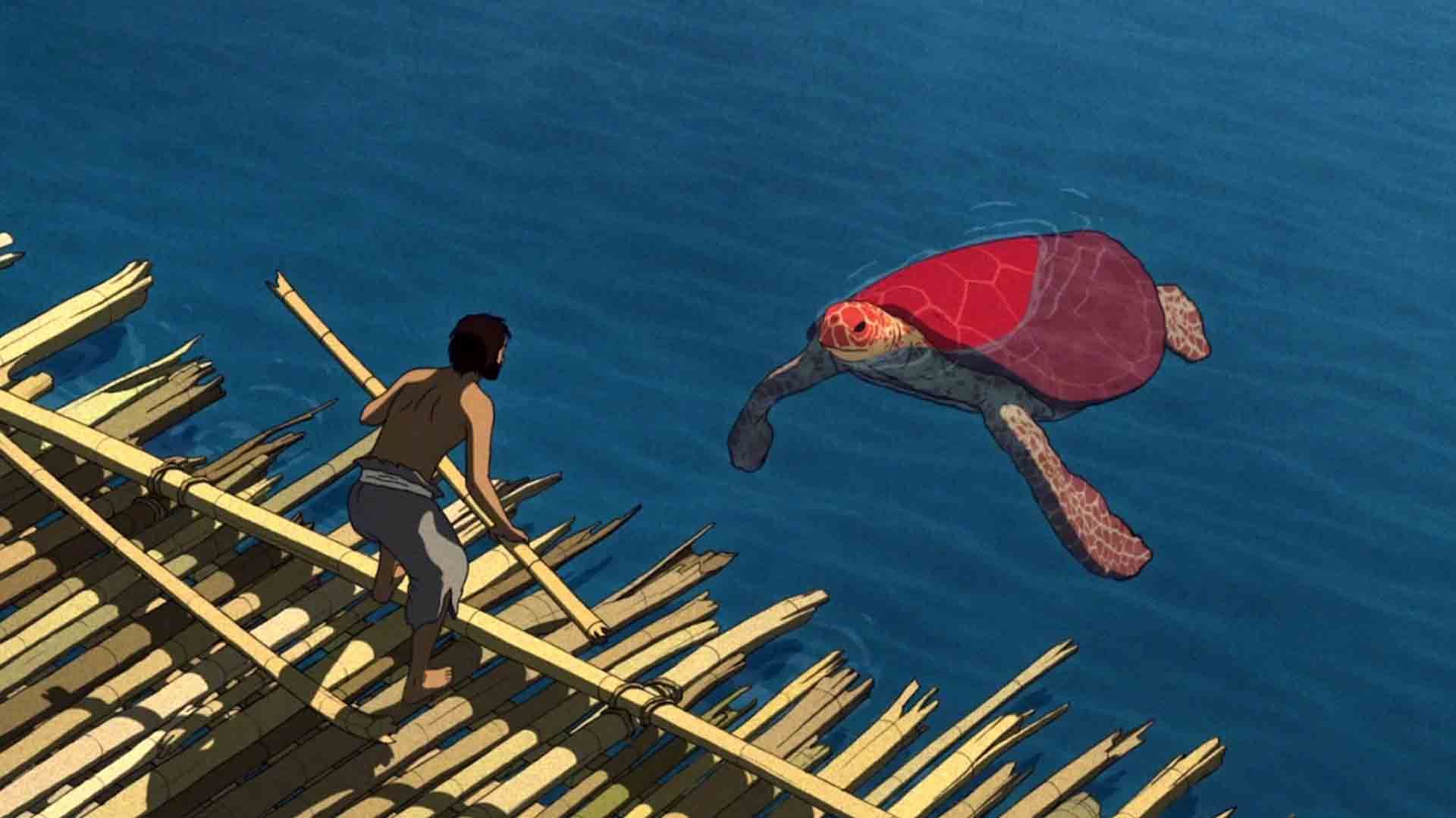 کاراکتر اصلی انیمیشن The Red Turtle در حال نگاه کردن به لاکپشت قرمز