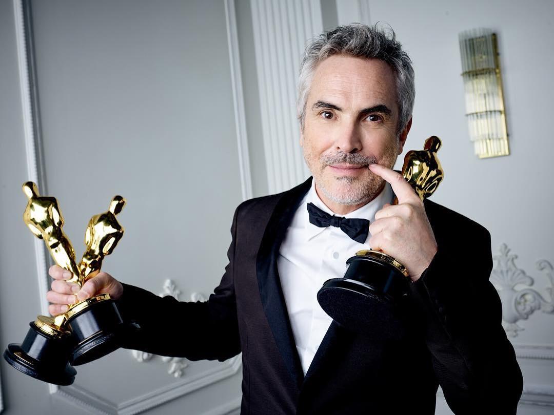 آلفونسو کوارون (Alfonso Cuarón) با سه جایزه اسکار در دستانش