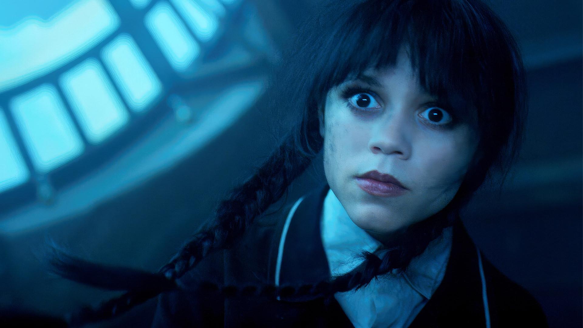 چهره بهت‌زده جنا اورتگا در فصل دوم ونزدی