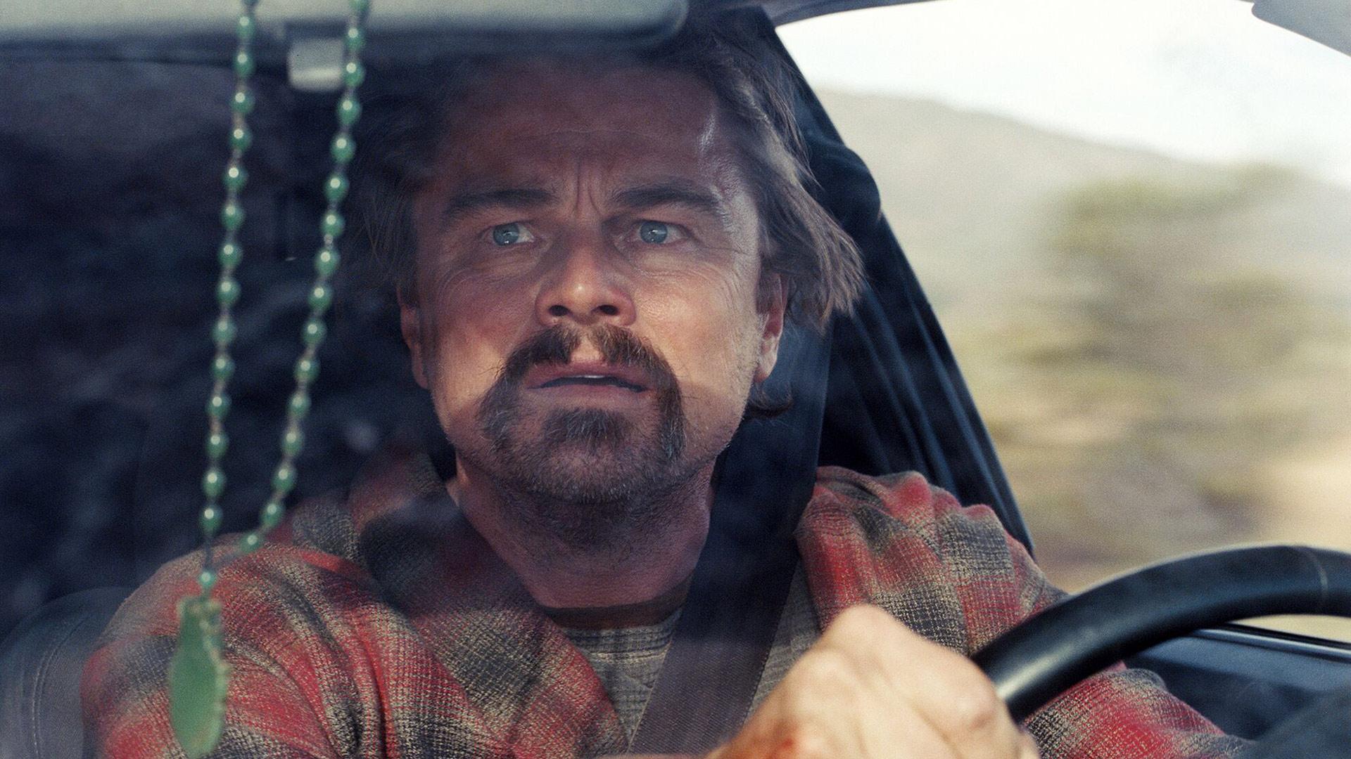 دی کاپریو در حال رانندگی  در فیلم One Battle After Another