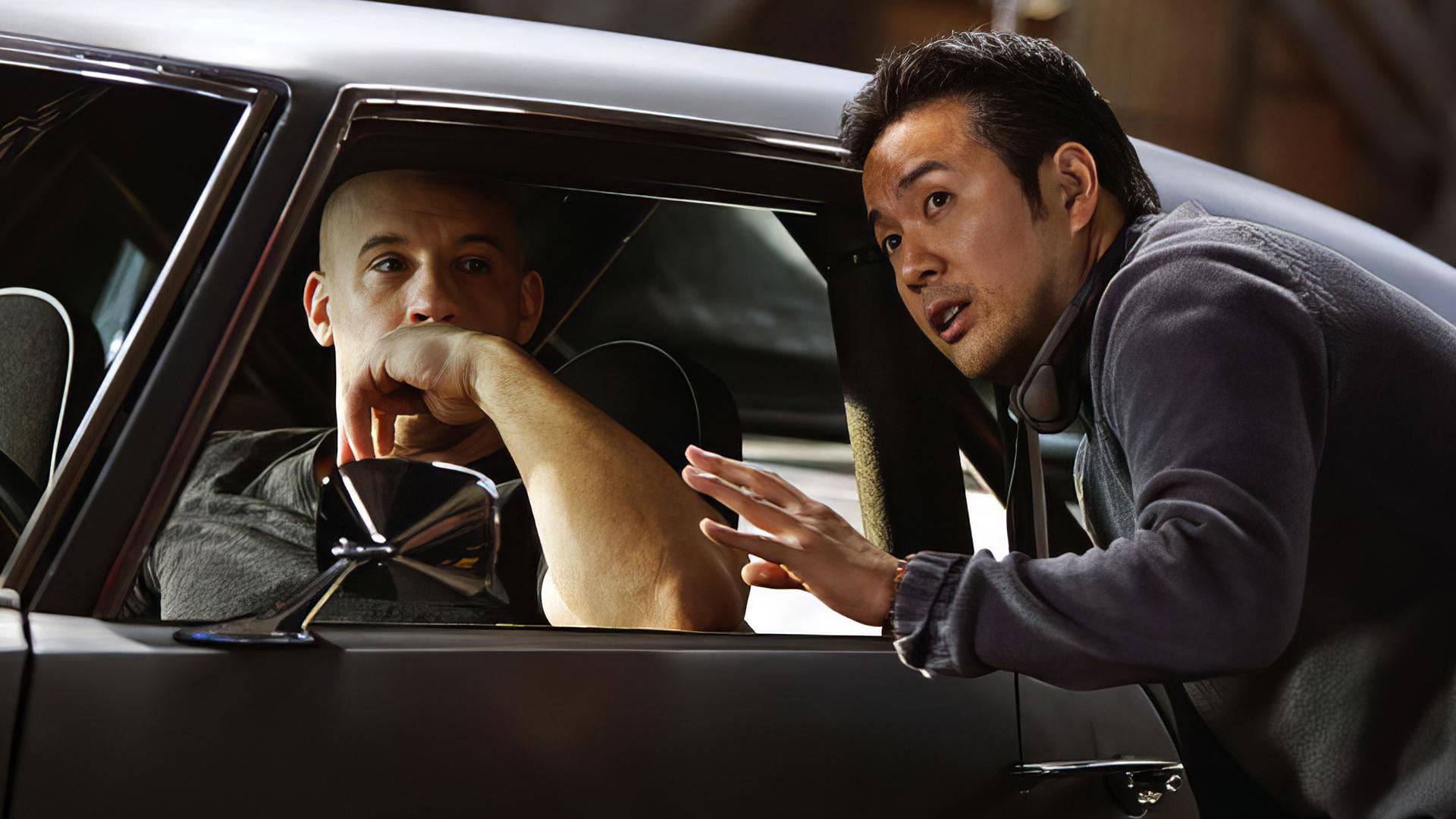 جاستین لین مشغول گفت‌وگو با وین دیزل در سریع و خشن ۱۰