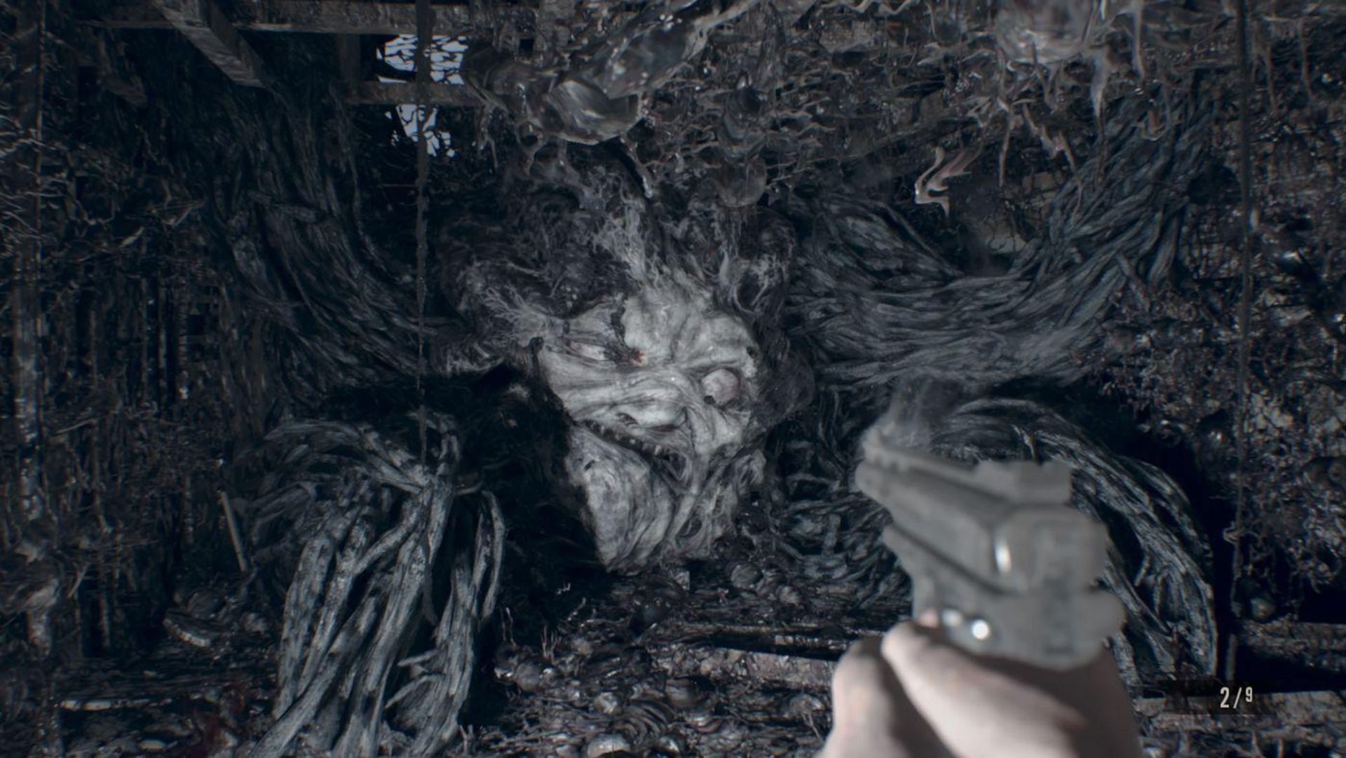 باس فایت نهایی بازی resident evil 7 biohazard
