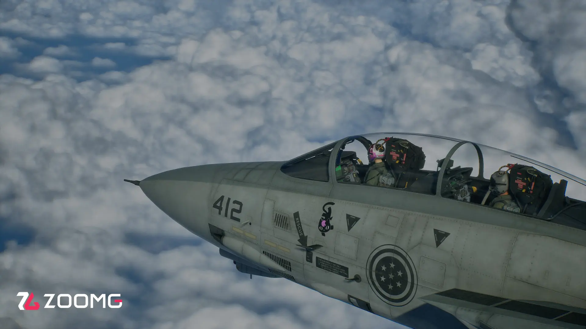جنگنده در ارتفاع بالا میان ابرها در بازی Ace Combat 8: Wings of Theve