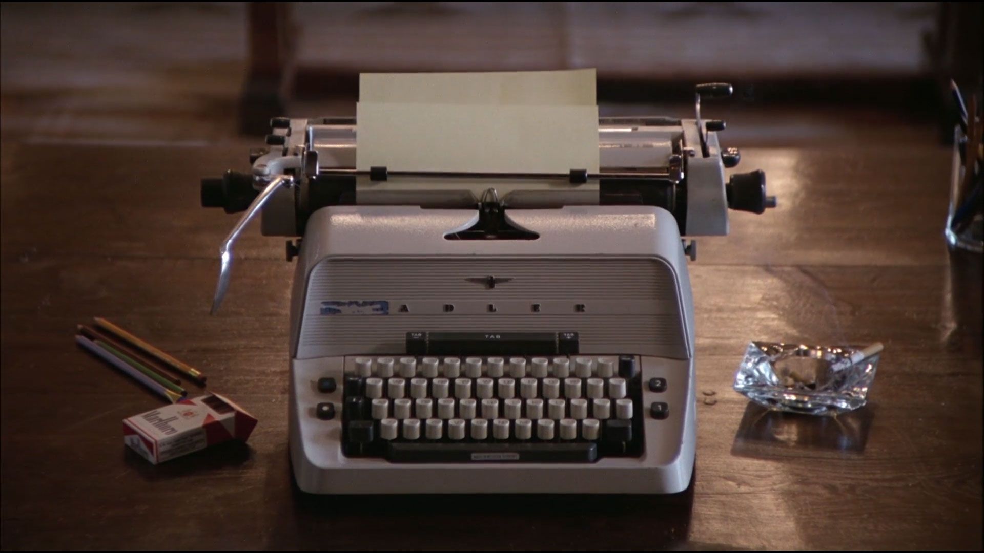 ماشین تحریر آلمانی برند Adler