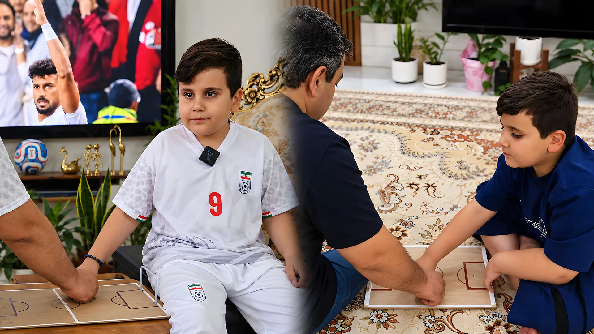 علیرضا باباجانی (Alireza Babajani) و پدرش اردشیر باباجانی (Ardashir Babajani) در حال بازی با تخته فوتبال