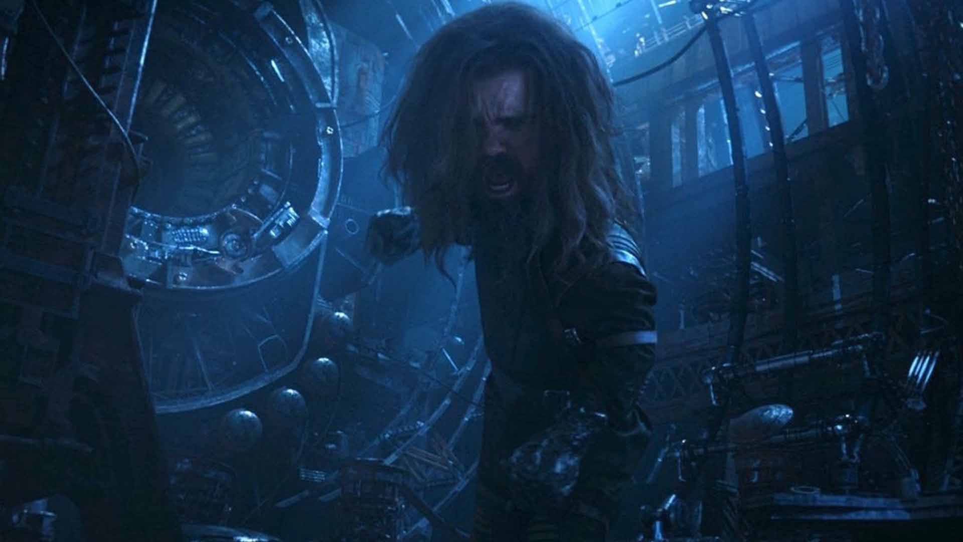 پیتر دینکلیج در نقش ایتری در فیلم Avengers: Infinity War