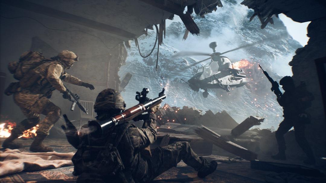 شلیک سربازان به سمت هلیکوپتر در بازی Battlefield 6