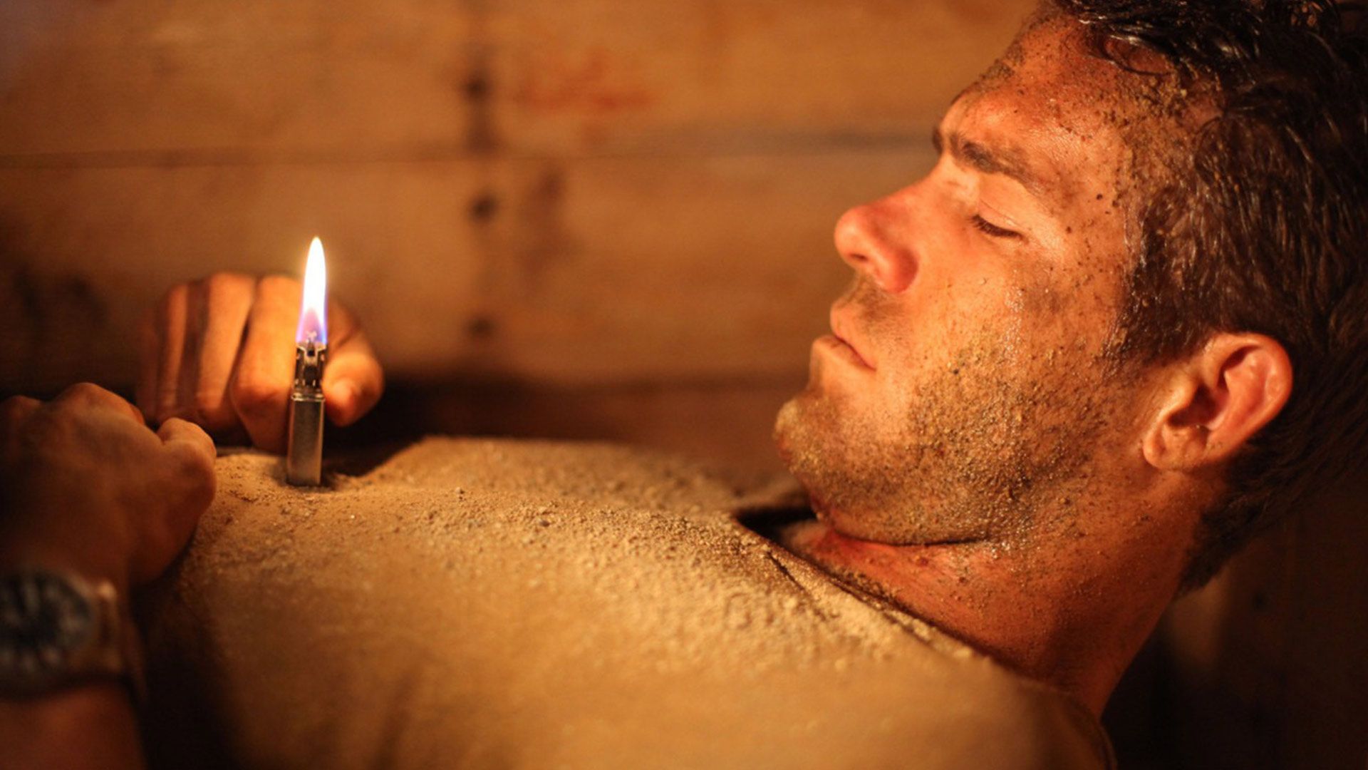 رایان رینولدز در تابوت در فیلم Buried