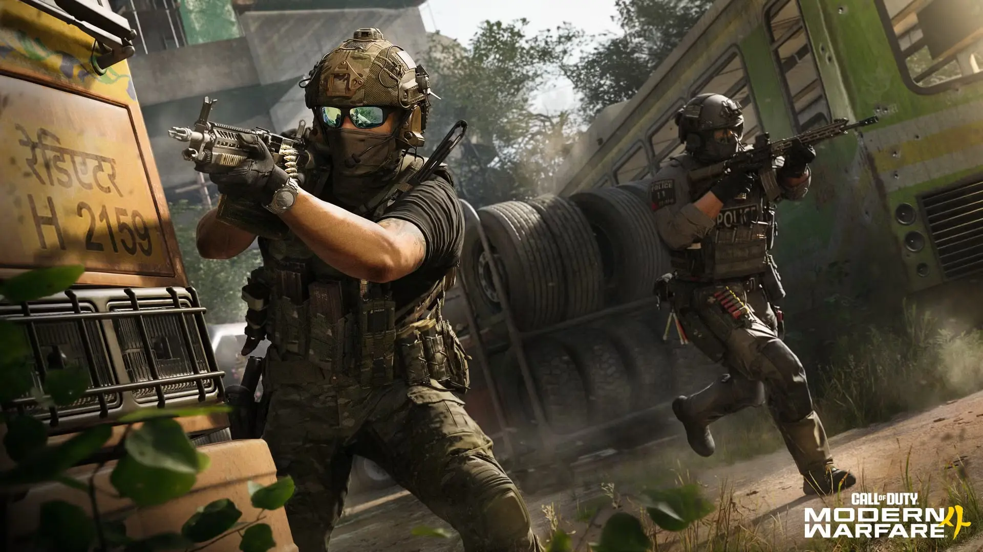 سربازان مسلح در محیط جنگی بازی Call of Duty: Modern Warfare 4