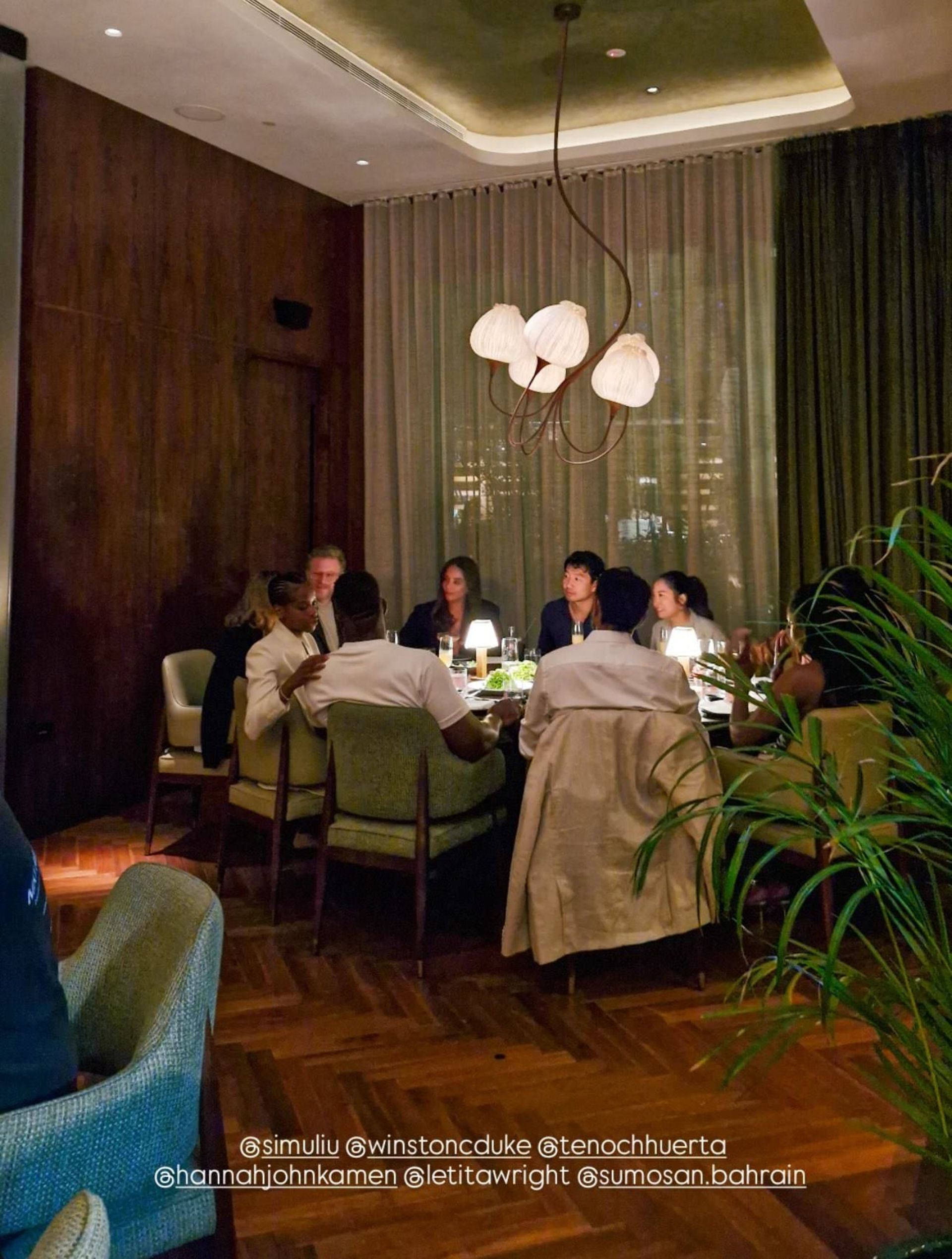 دیدن شدن بازیگران فیلم Avengers: Doomsday در هتلی در بحرین