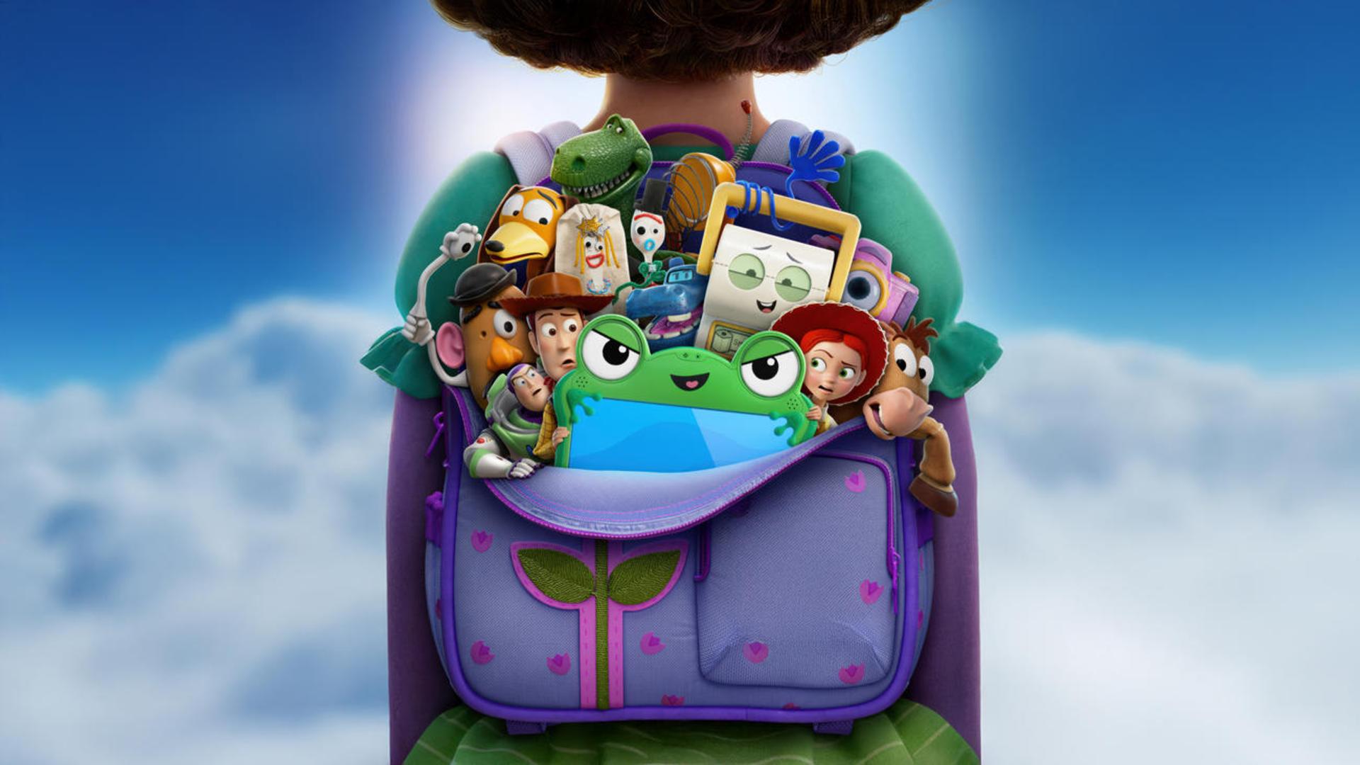 شخصیت‌های انیمیشن Toy Story 5 در کوله پشتی