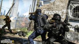 تصویر صحنه درگیری مسلحانه و نبرد میان سربازان در بازی Call of Duty Modern Warfare 4
