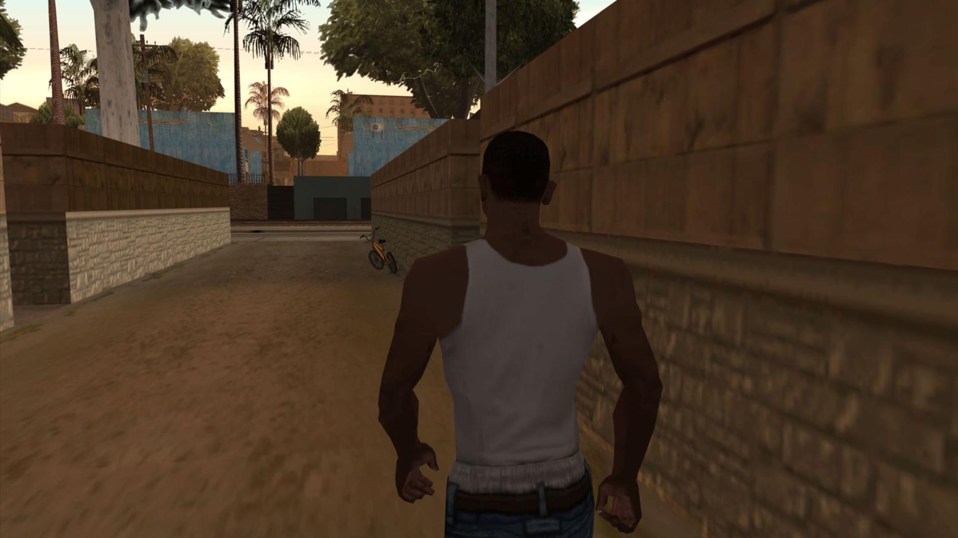 شخصیت CJ (Carl Johnson) در حال حرکت در کوچه‌ای در بازی San Andreas