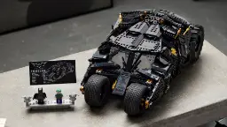 این بت‌موبیل لگویی را می‌توانید واقعاً برانید؛ معرفی Batmobile Tumbler