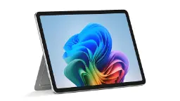 تبلت سرفیس پرو 12 (Surface Pro 12) با صفحه نمایش و پایه ایستاده