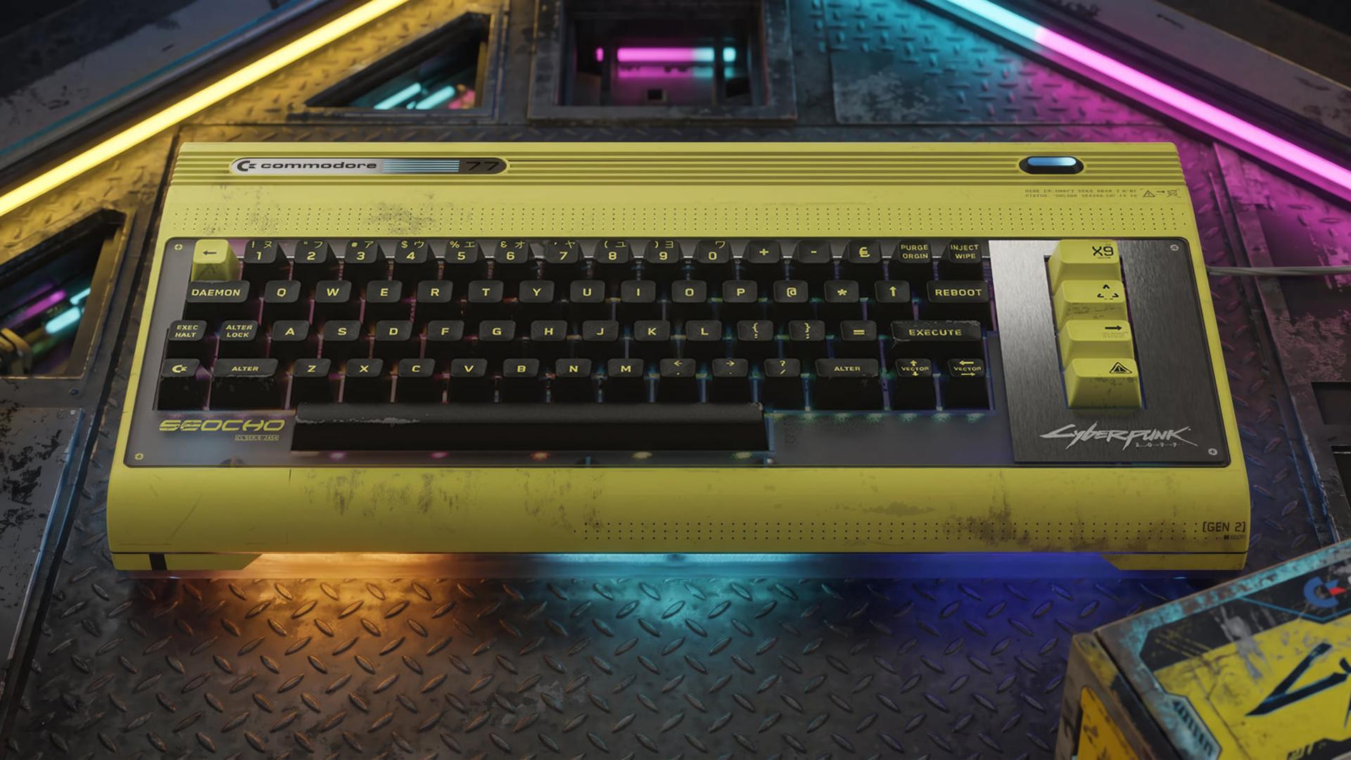 کامپیوتر کومودور ۷۷ (Commodore 77) با بدنه زرد و کیبورد مشکی
