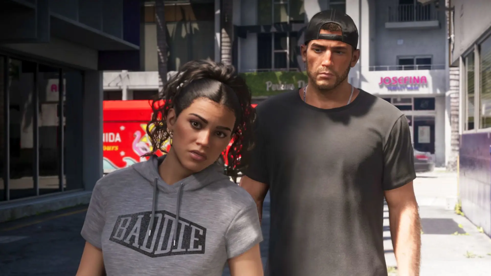 جیسون (Jason) و لوسیا (Lucia) شخصیت‌های اصلی بازی GTA 6 در یک کوچه