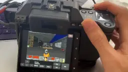 نمای صفحه نمایش دوربین هاسلبلاد (Hasselblad) X2D در حال اجرای بازی DOOM