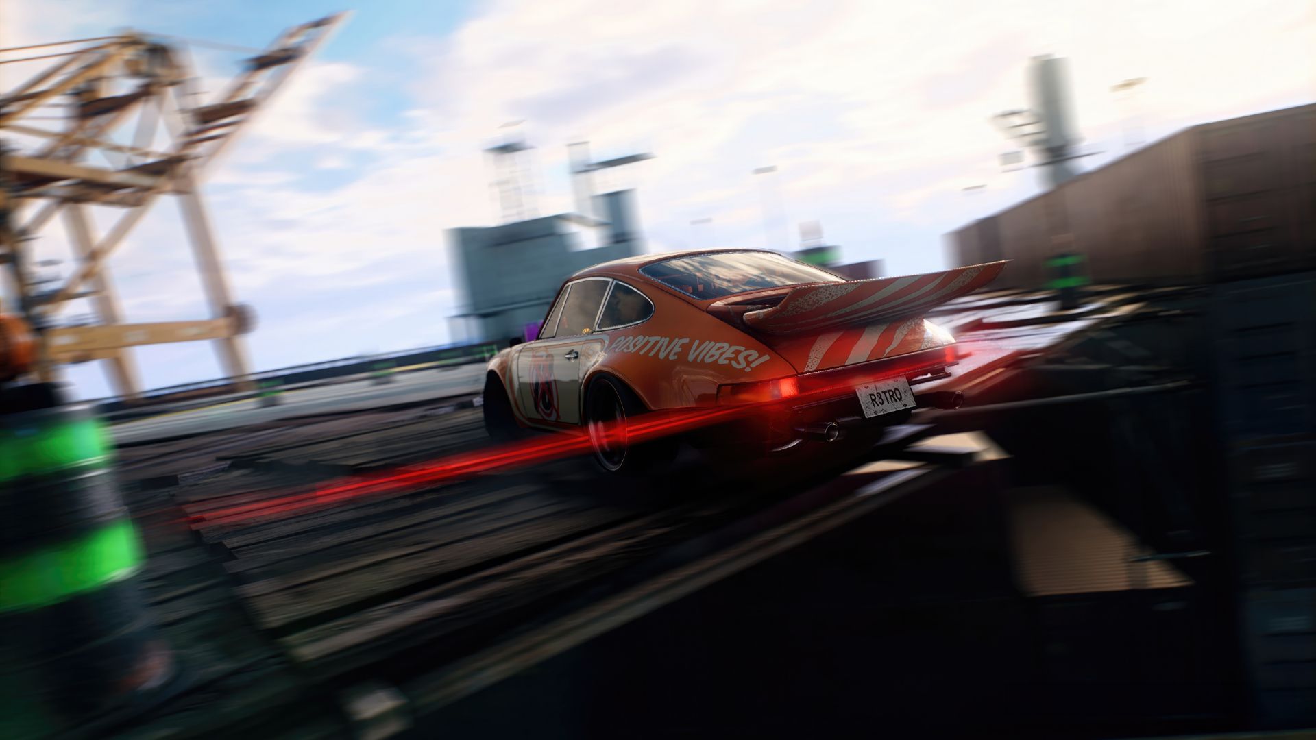دریفت ماشین نارنجی‌رنگ در بازی Need for Speed ​​Unbound