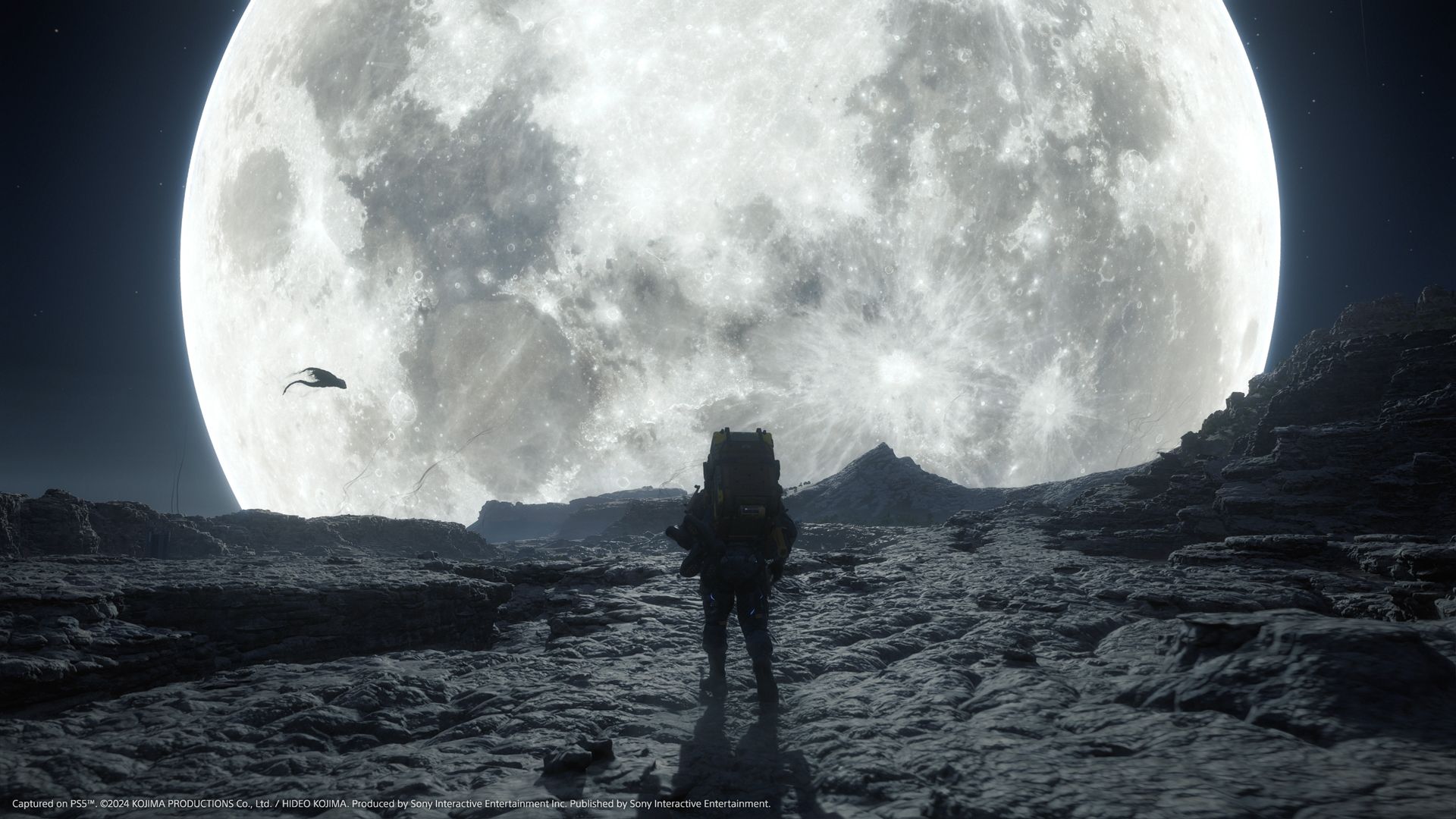 شخصیا لصلی بازی Death Stranding 2: On the Beach در پس زمینه ماه