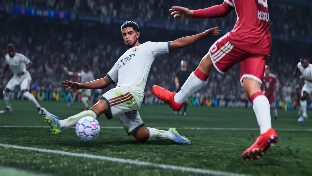 بازیکن رئال مادرید (Real Madrid) در حال شوت زدن به توپ در بازی FC 27