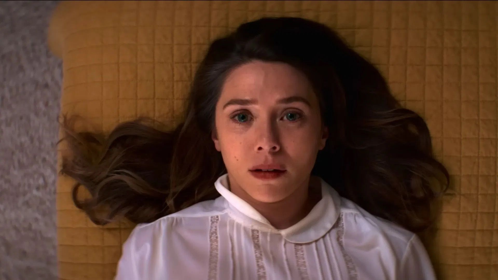 الیزابت اولسن در فیلم Eternity