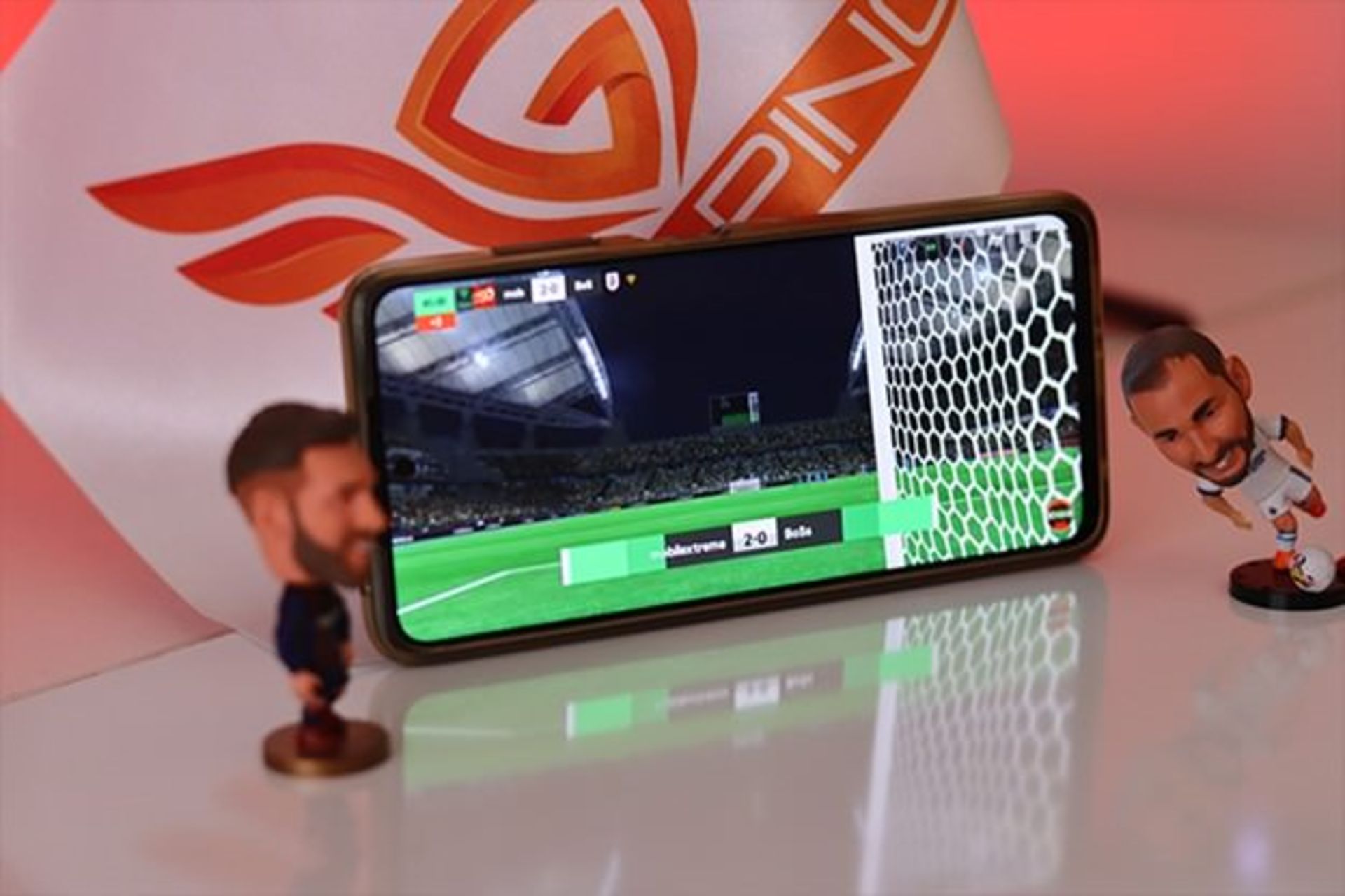 فیفا موبایل با گادپینگ