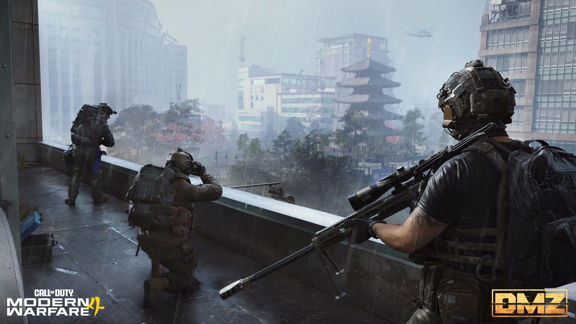 نگهبانی روی ساختمان در بازی Call of Duty: DMZ