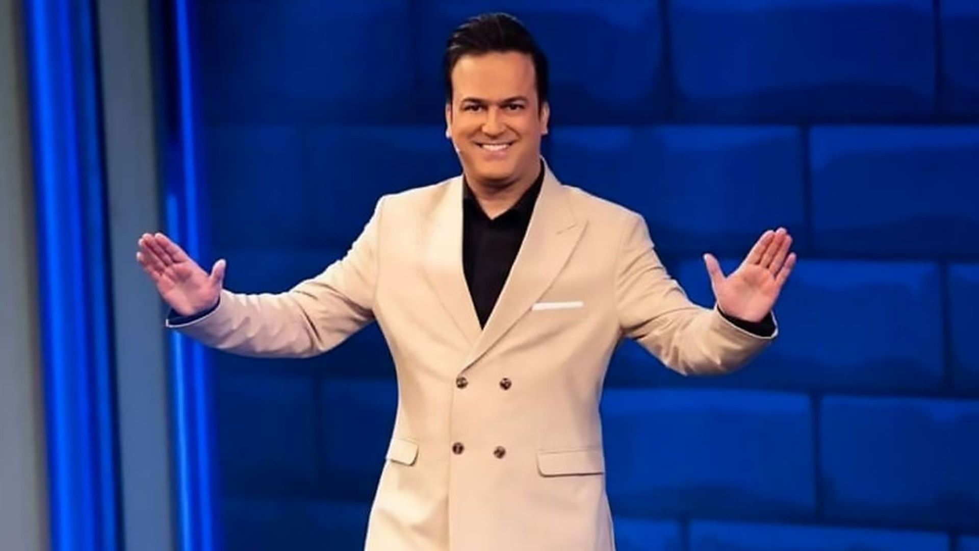 حامد آهنگی، مجری طنز