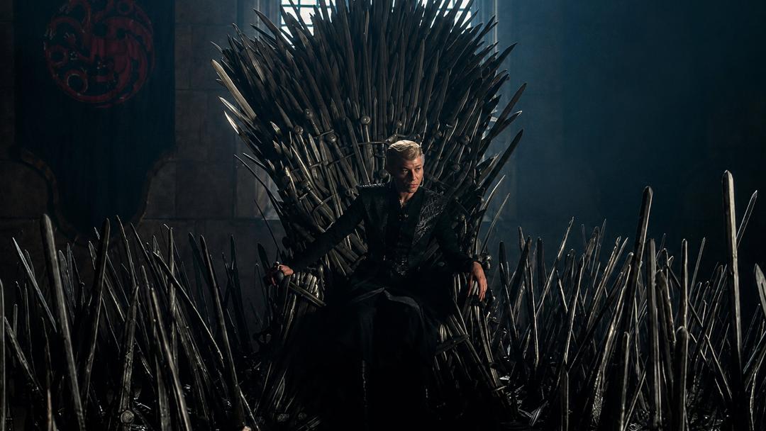 اما دارسی روی تخت آهنین در سریال house of the dragon season 3