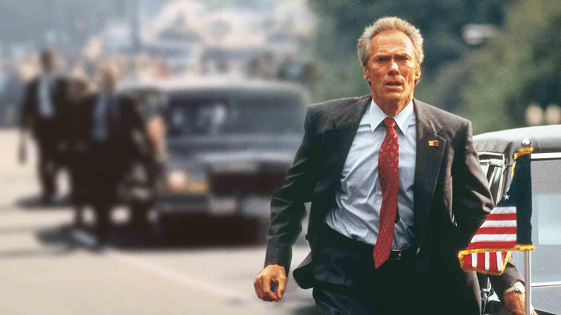 کلینت ایستوود در نقش فرانک هوریگان در فیلم In the Line of Fire