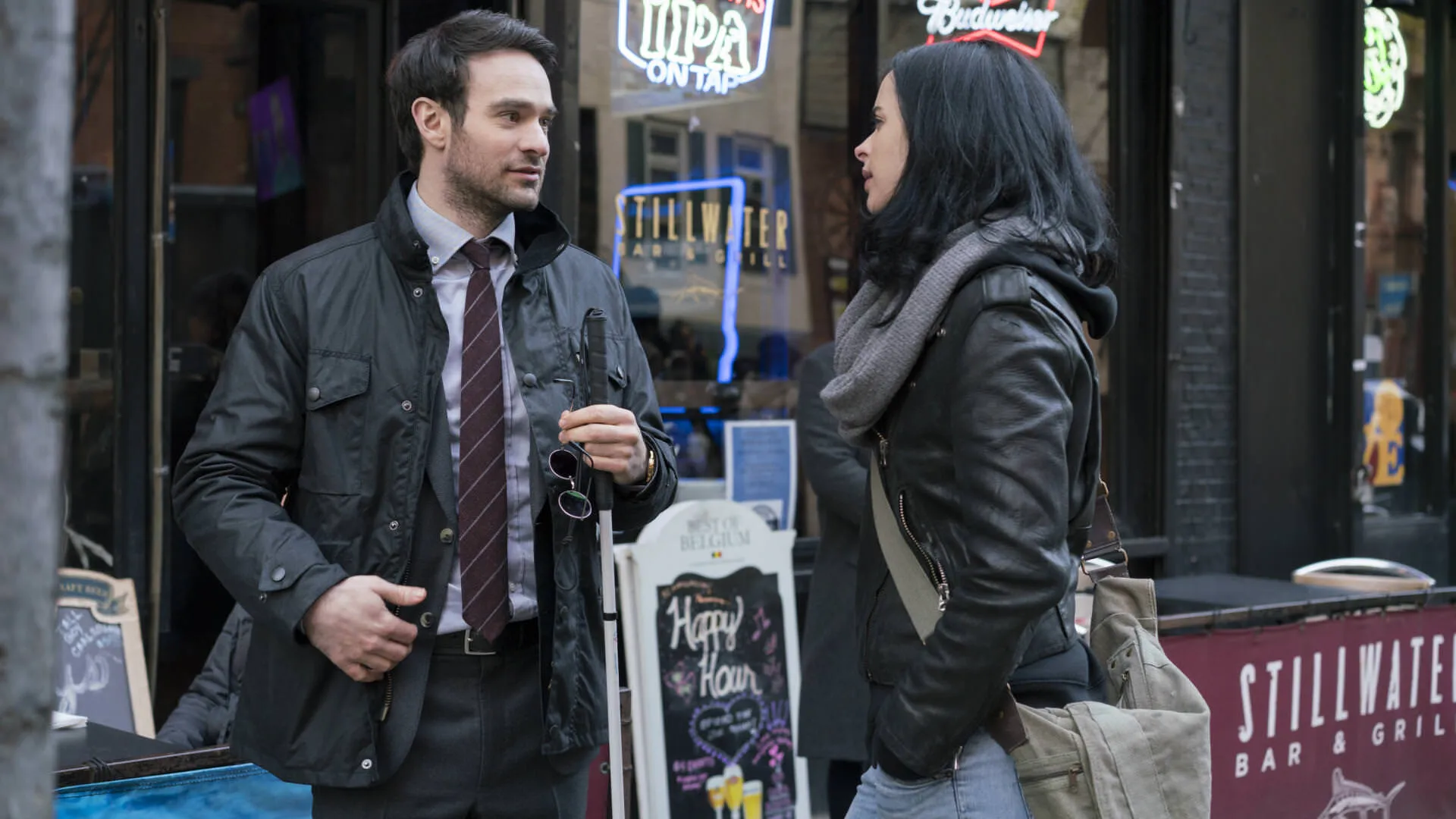 جسیکا جونز و دردویل در سریال The Defenders
