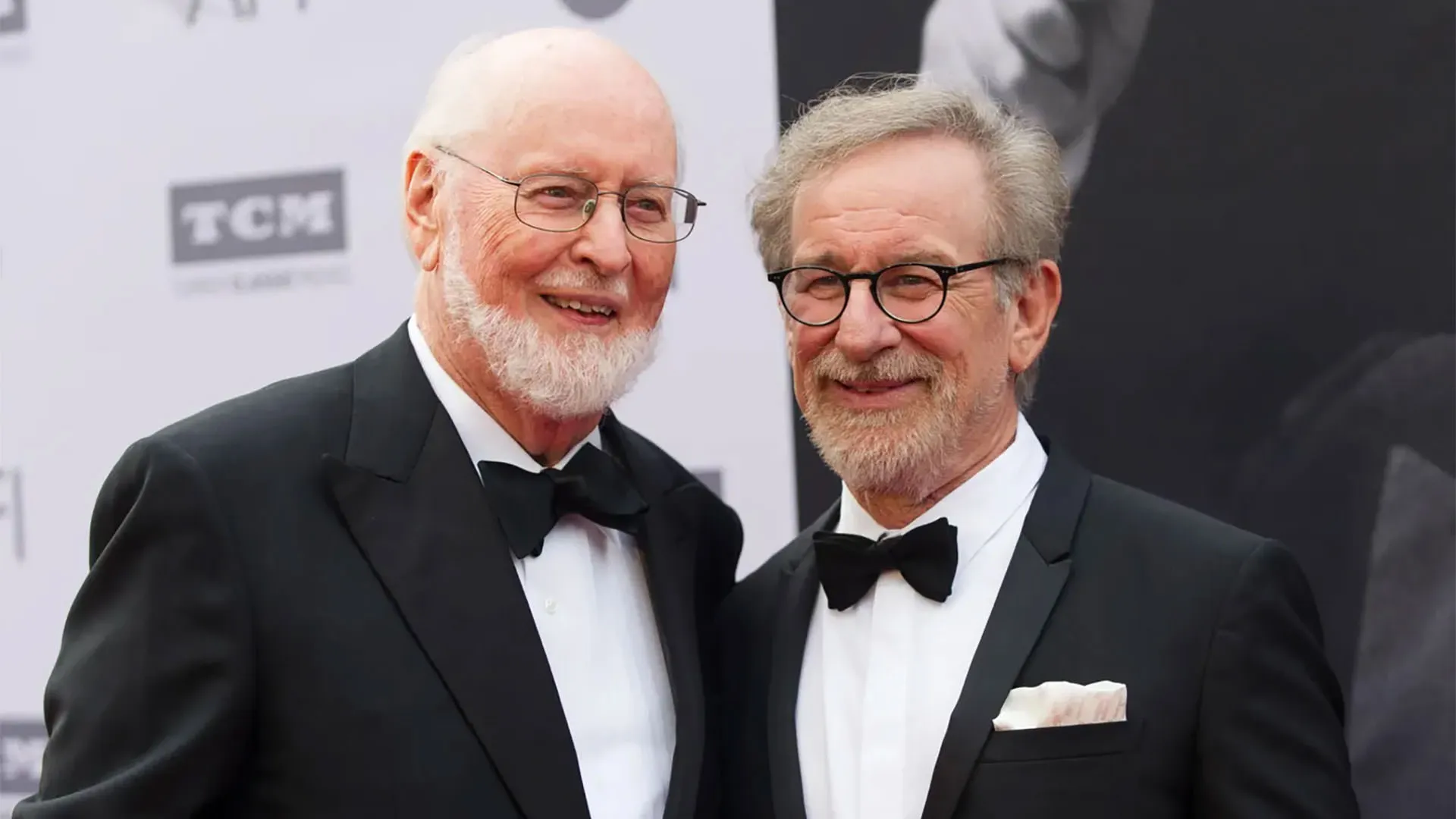 جان ویلیامز درکنار استیون اسپیلبرگ