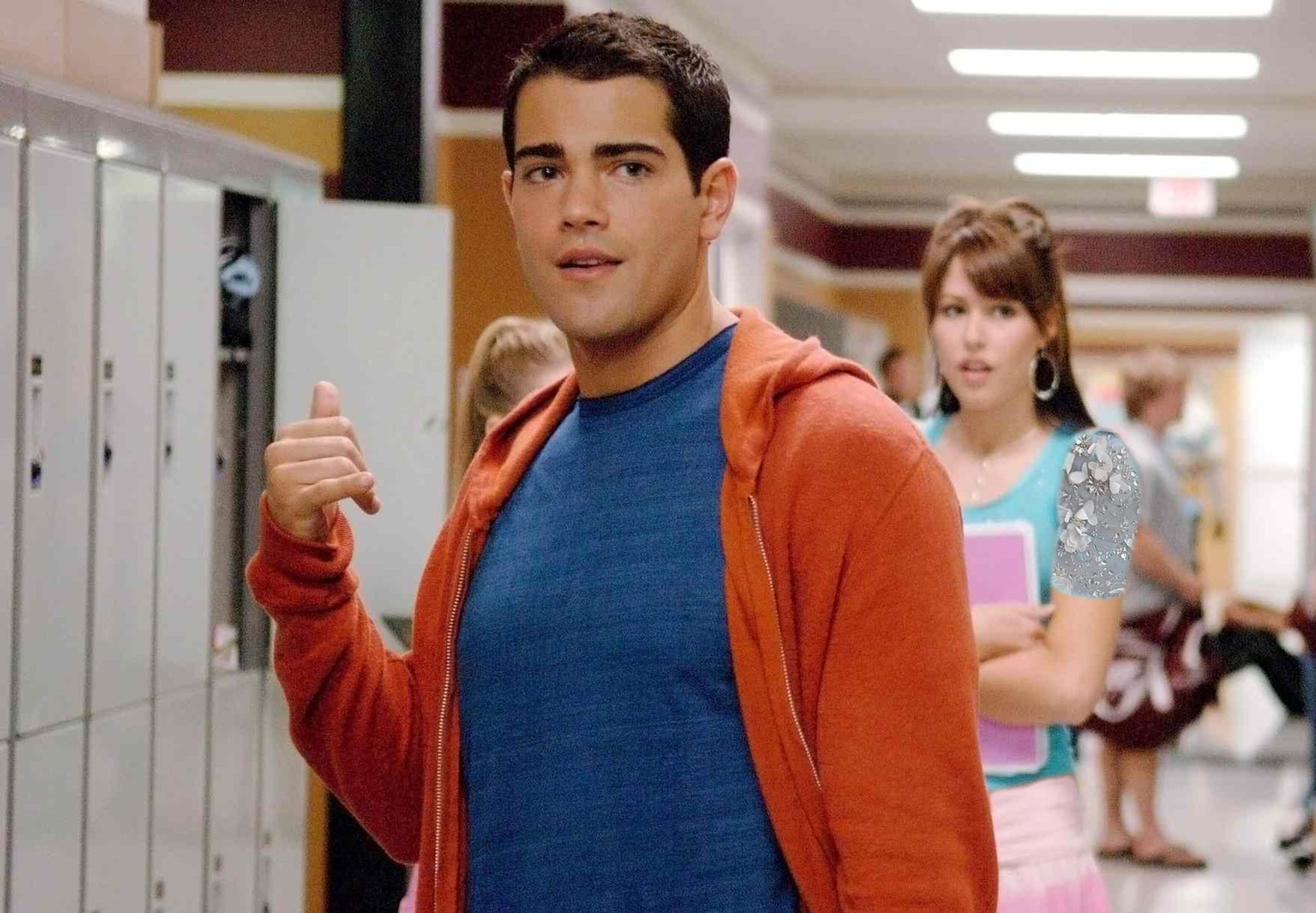 John_Tucker_Must_Die_young_man-short_hair_in_high_school