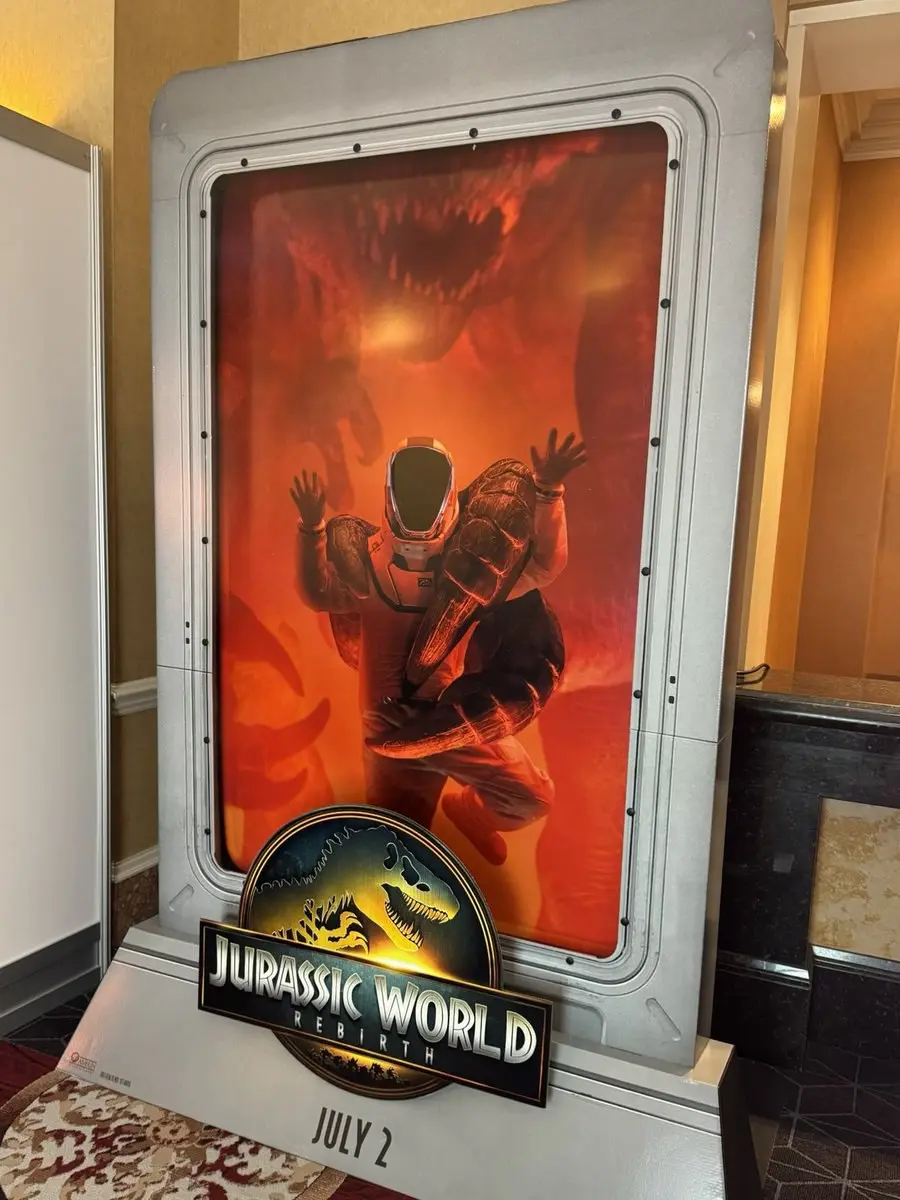 دایناسور جهش یافته دی‌رکس در پوستر جدید فیلم Jurassic World Rebirth
