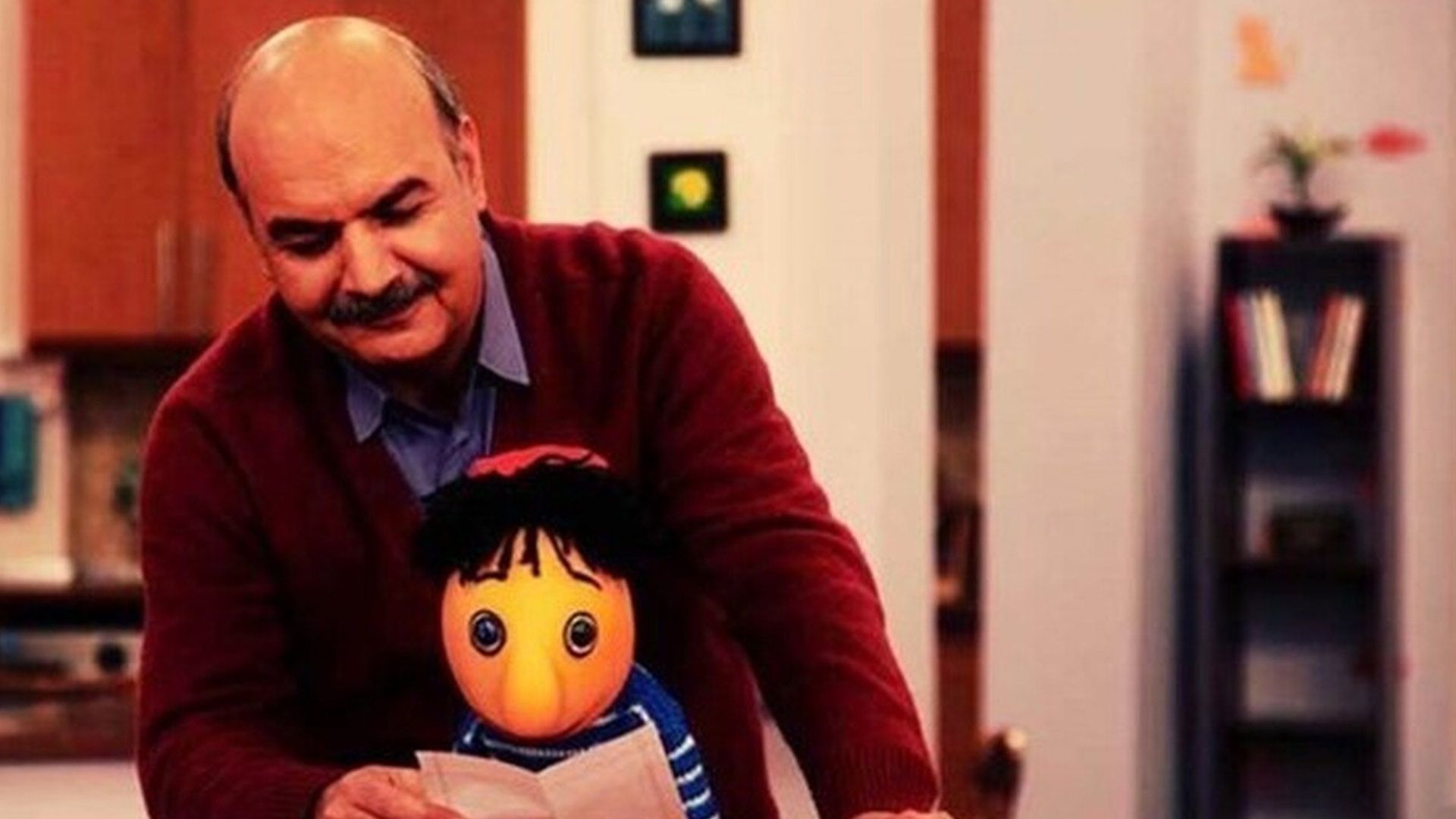 ایرج طهماسب در کلاه قرمزی