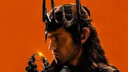 انگشتر قدرت (One Ring) در دست مردی با تاج سیاه