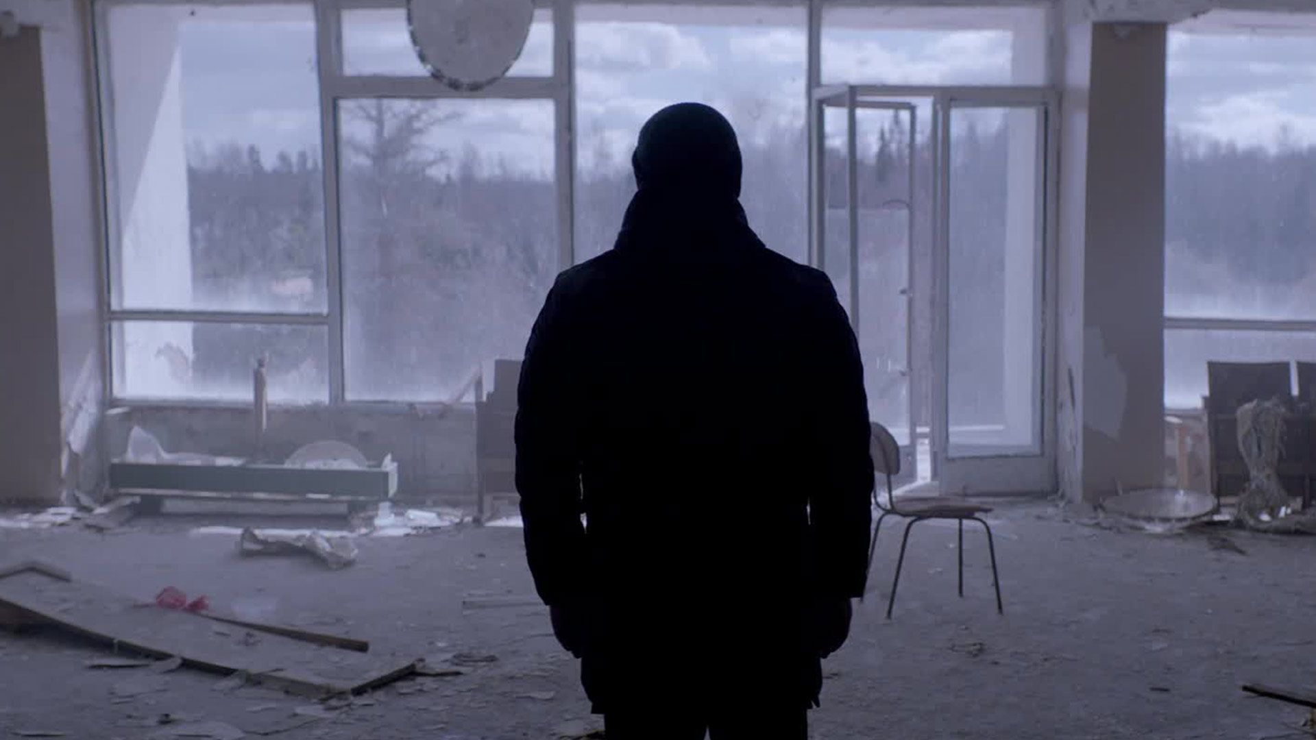 کارکتر پشت به دوربین در فیلم  LoveLess