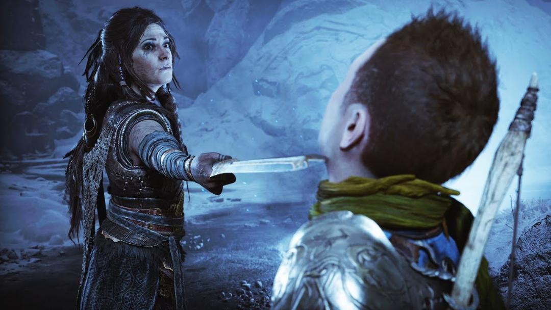 فریا درحال تهدید آترئوس در بازی god of war ragnarok