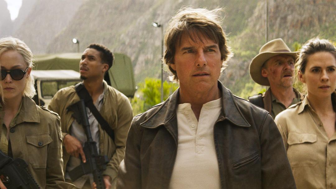 تام کروز و تیمش در فیلم Mission: Impossible – The Final Reckoning