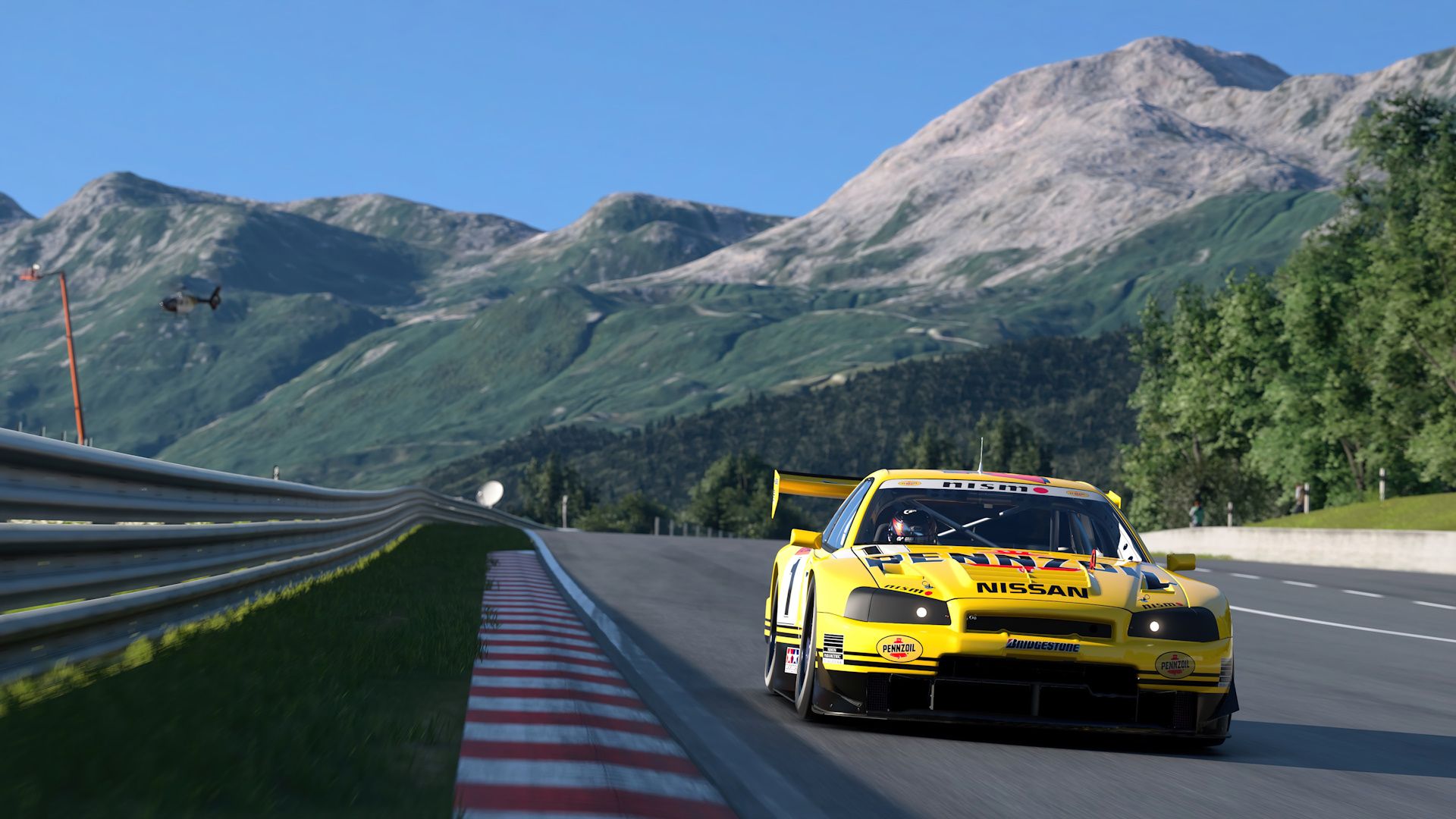 خودروی اسپورت نیسان در پیست دامنه کوه بازی Gran Turismo 7